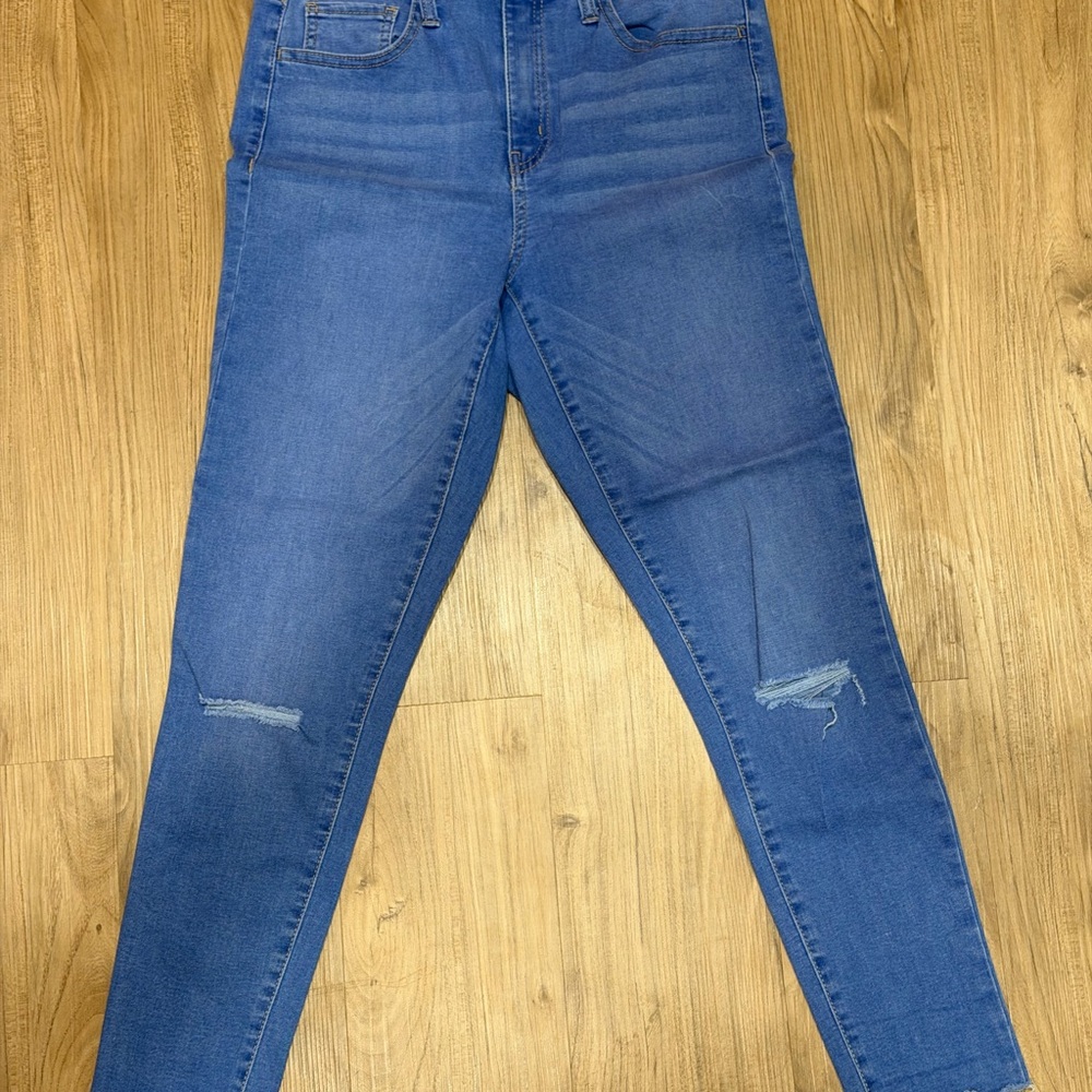 Stylish Blue Skinny Jeans for Women
